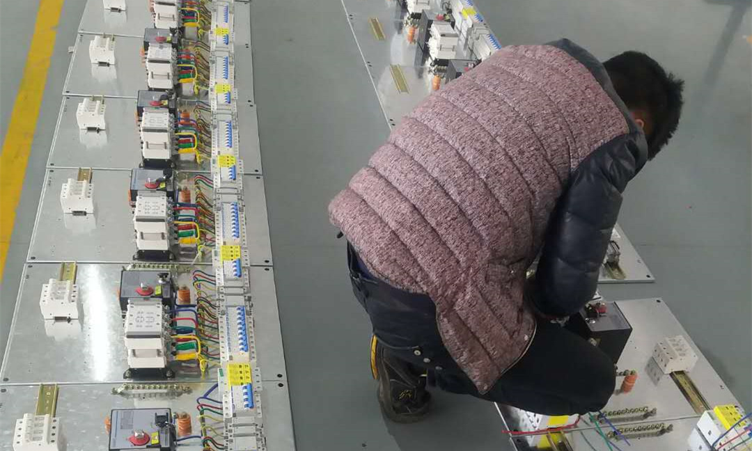 半成品組裝現場